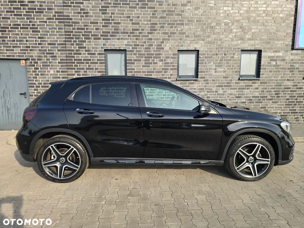 Mercedes-Benz GLA 200 7G-DCT AMG Line - 8