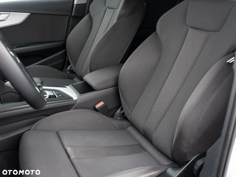 Audi A4 Avant 35 TFSI mHEV S tronic - 12