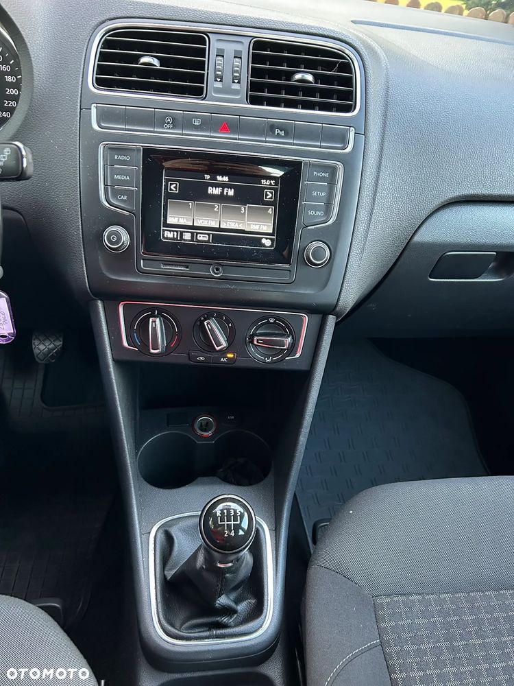 Volkswagen Polo 1.2 TSI BMT Comfortline - 12