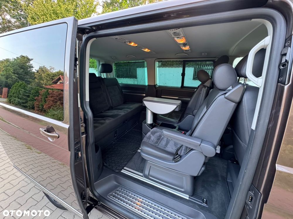 Volkswagen Multivan - 27