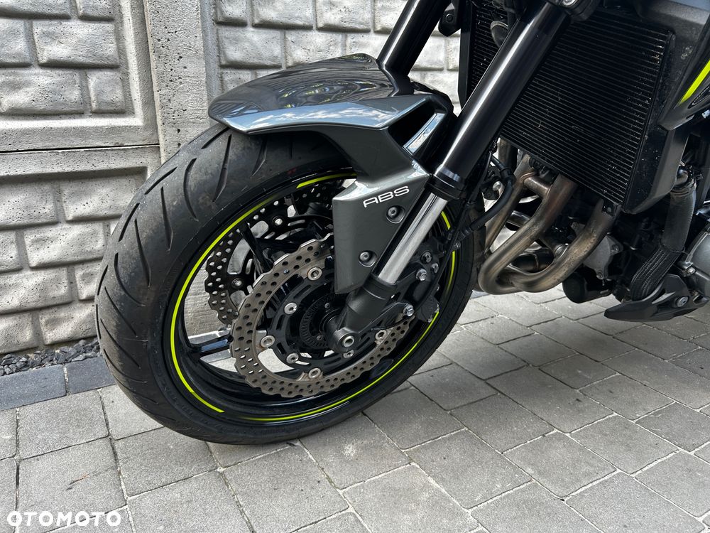 Kawasaki Z 900 - 19