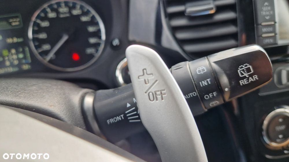 Mitsubishi Outlander 2.0 4WD Top - 33