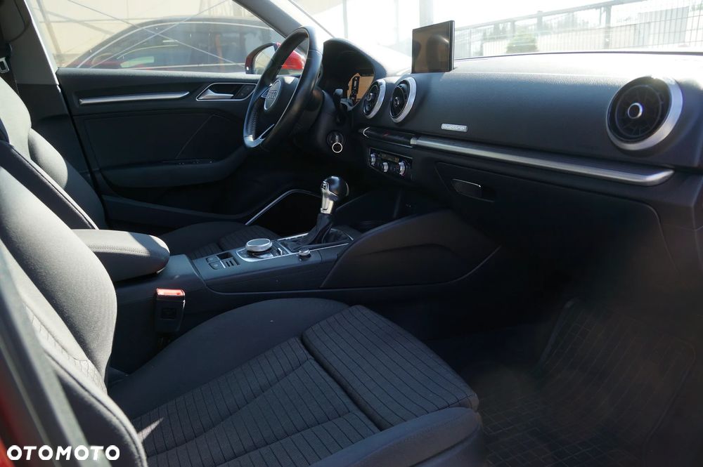 Audi A3 Sportback 2.0 TDI (clean diesel) quattro S tronic Attraction - 27