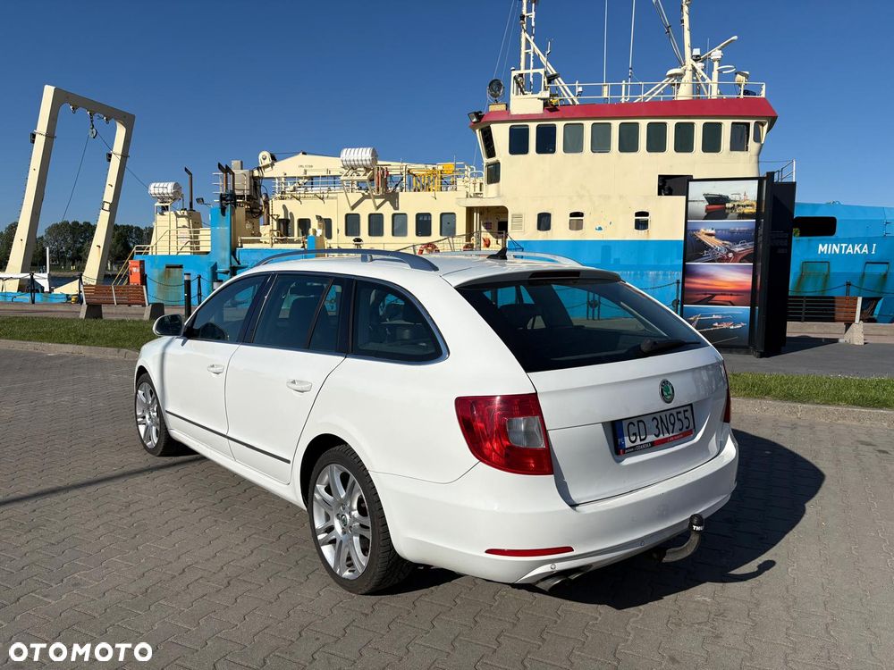 Skoda Superb 2.0 TDI Elegance - 3