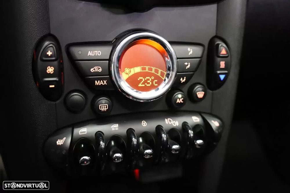 MINI Cabrio John Cooper Works Auto - 35