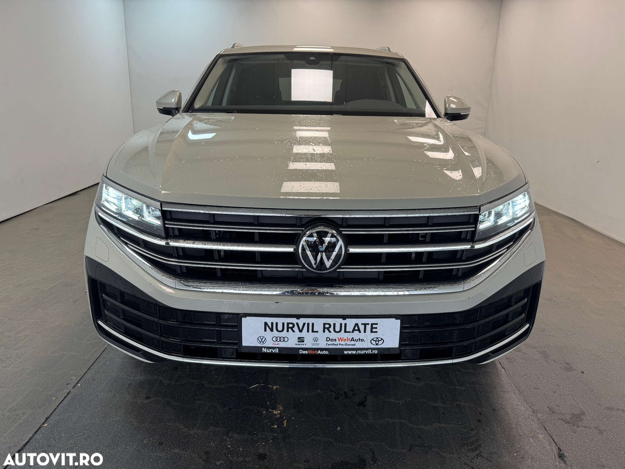 Volkswagen Touareg 3.0 V6 TDI 4Motion DPF Automatik Elegance - 2