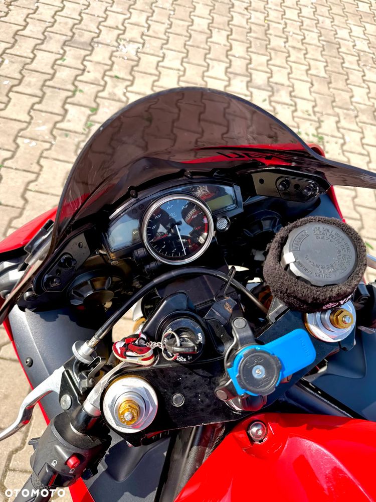 Yamaha R6 - 21