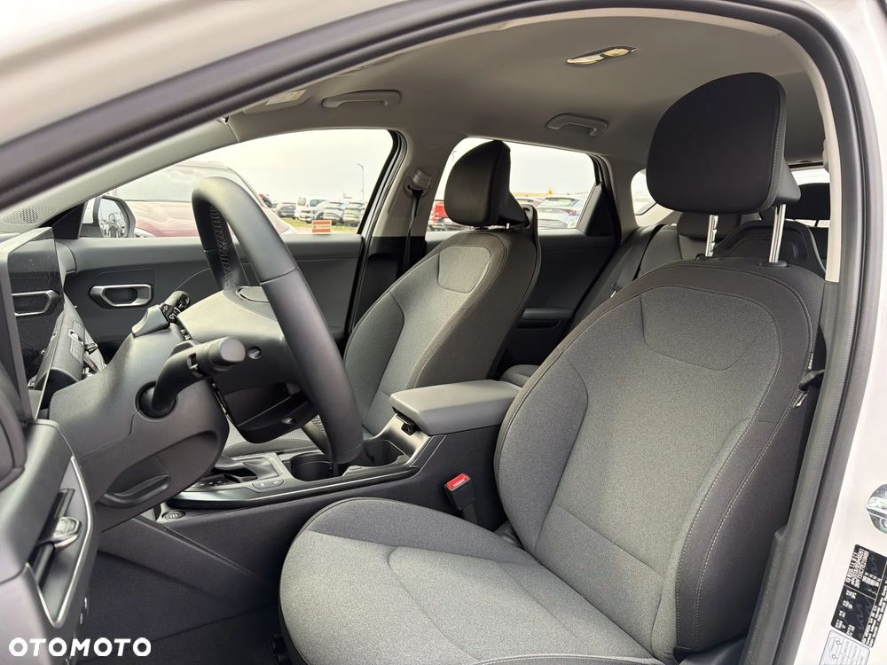 Kia K4 1.6 T-GDI M - 12