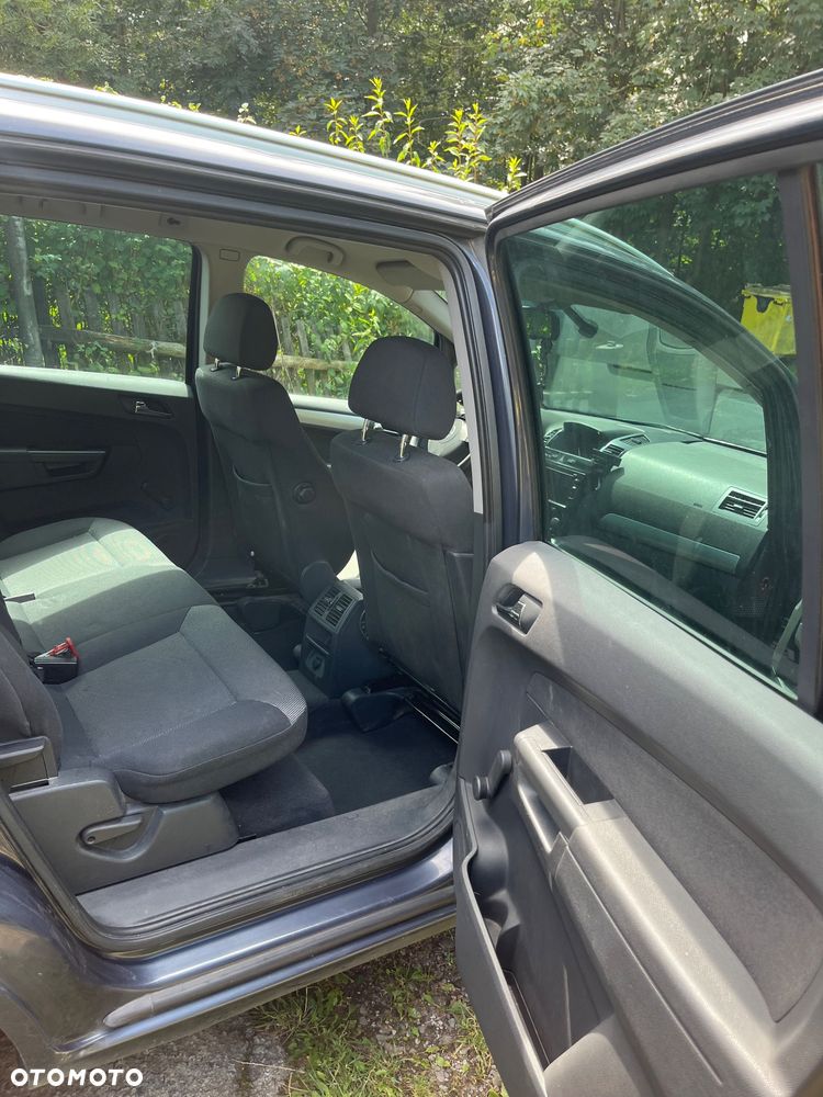 Opel Zafira - 17