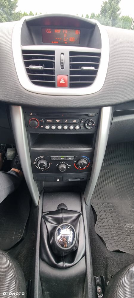 Peugeot 207 - 7