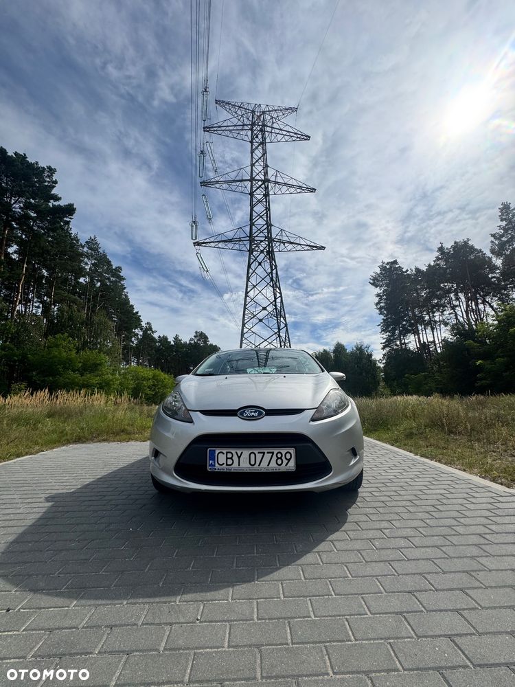 Ford Fiesta - 2