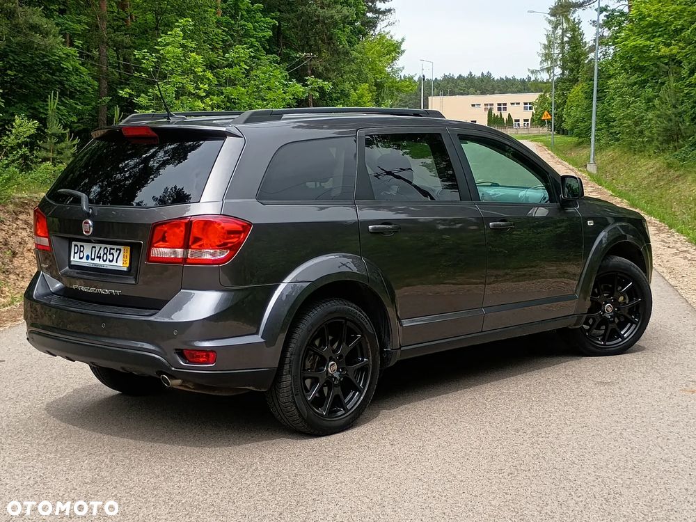 Fiat Freemont 2.0 Multijet Black Code AWD - 10