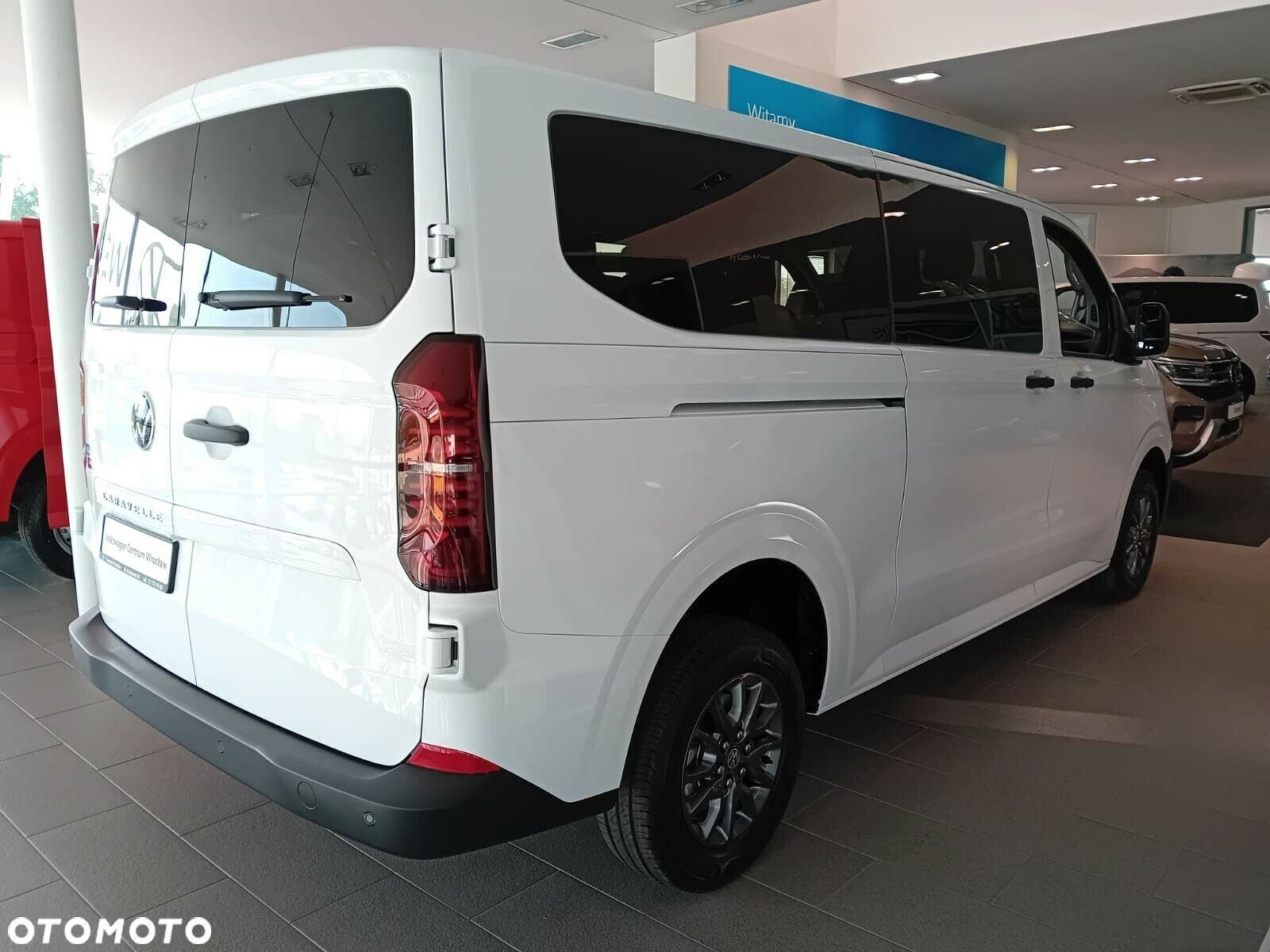 Volkswagen Caravelle - 4
