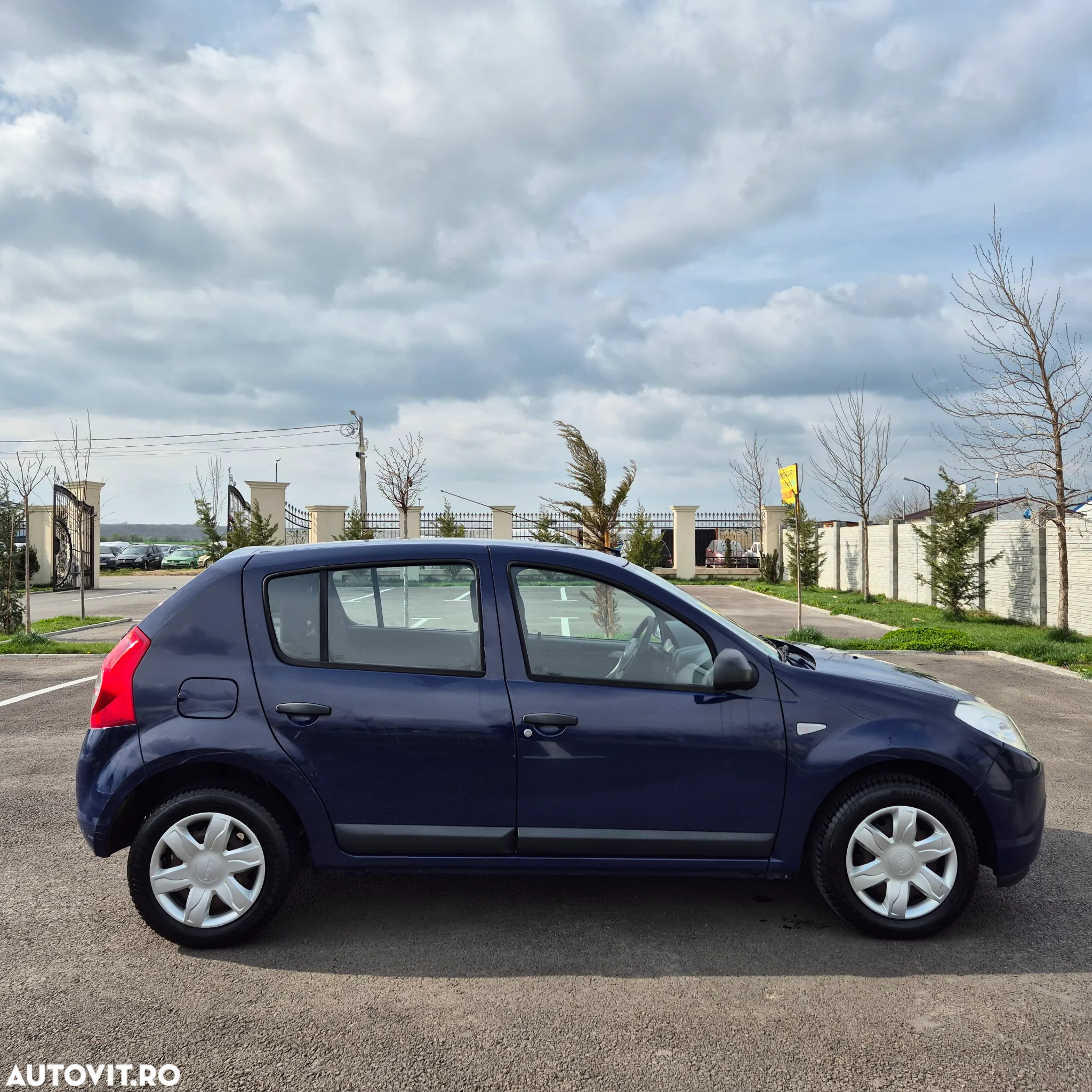 Dacia Sandero 1.2 16V 75 Laureate - 5