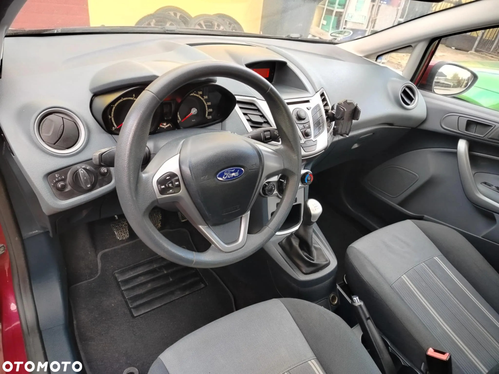 Ford Fiesta - 8
