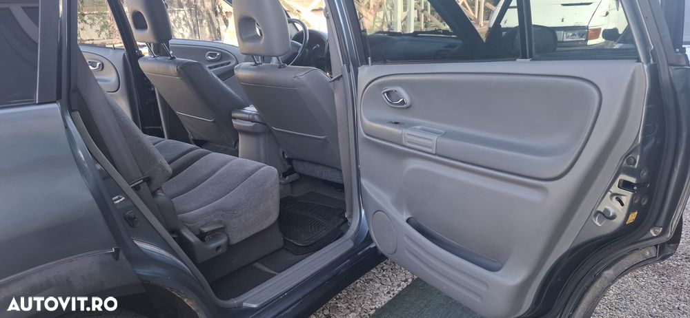 Suzuki Grand Vitara XL-7 2.0 TD - 9