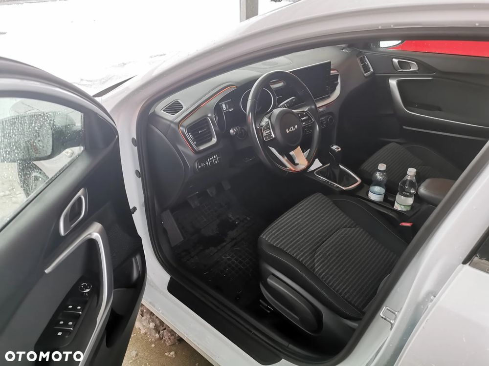 Kia Ceed 1.5 T-GDI M - 7