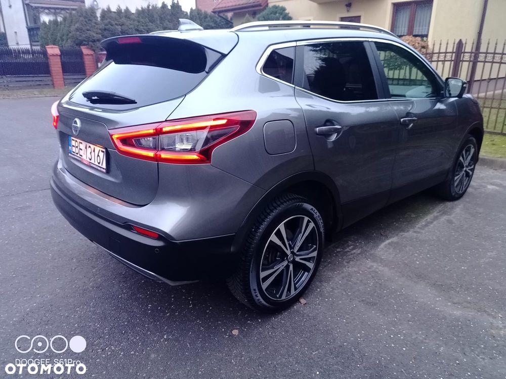 Nissan Qashqai 1.2 DIG-T N-Connecta - 2
