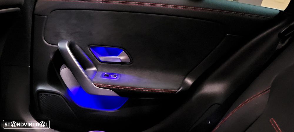 Mercedes-Benz CLA 250 e AMG Line - 18