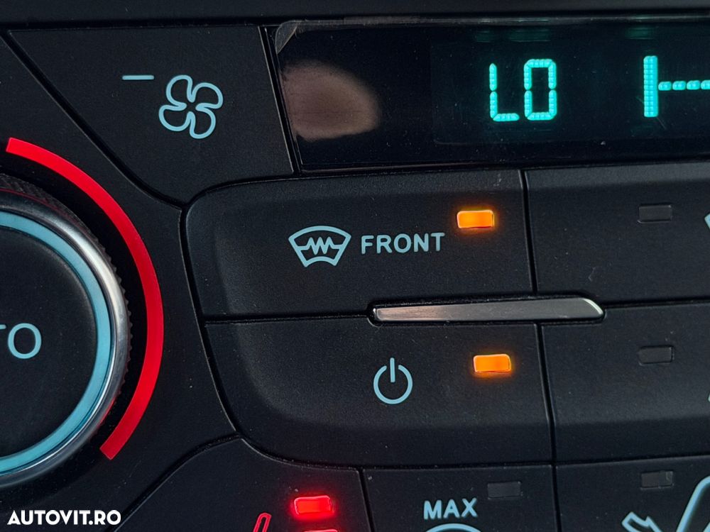 Ford Kuga 2.0 TDCi 4x4 Aut. ST-Line - 31