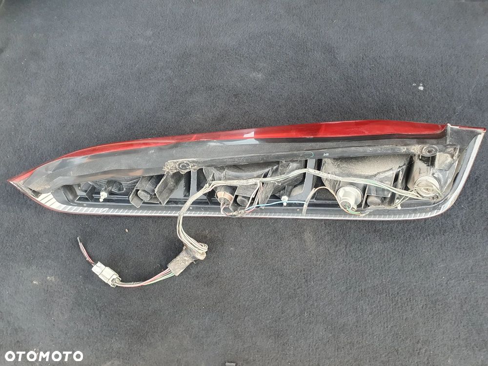 LAMPA TYL TYLNA PRAWA NISSAN X-TRAIL T30 EUROPA - 3