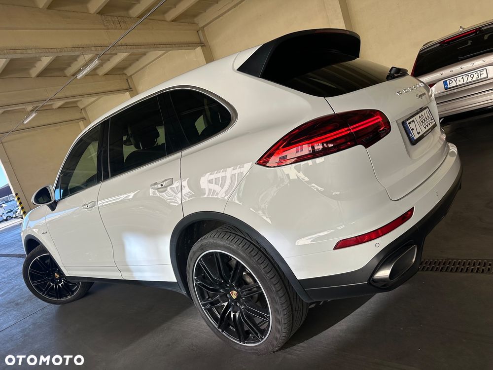 Porsche Cayenne Diesel Platinum Edition - 5