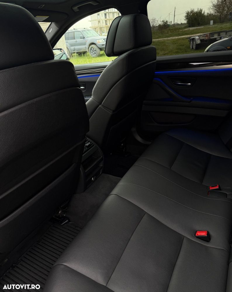 BMW Seria 5 530d xDrive Sport-Aut. - 7
