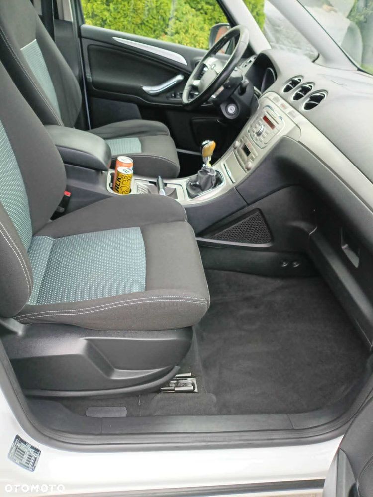 Ford S-Max - 7