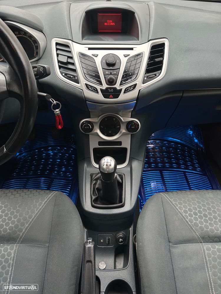 Ford Fiesta 1.25 Titanium 124g - 6