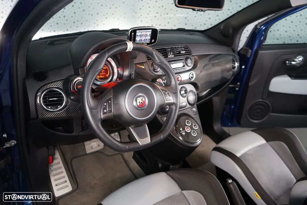 Abarth 695 - 17