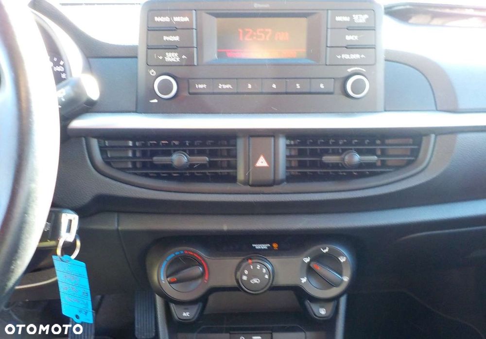 Kia Picanto - 27