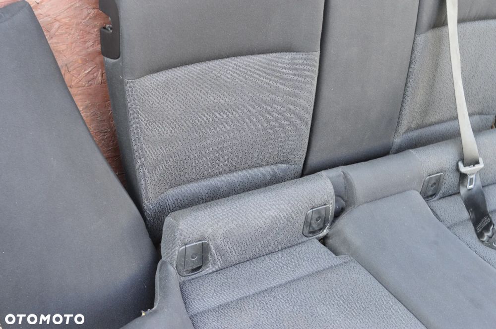 BMW E91 / E91 LCI ORYGINALNA KOMPLETNA KANAPA TYŁ ( SIEDZISKO + OPARCIE ) W WYKOŃCZENIU MATERIAŁOWE DO TOURINGA / KOMBI O NR. 52 20 7 133 818 / 52 20 7 118 813 W DOBRYM STANIE - 5