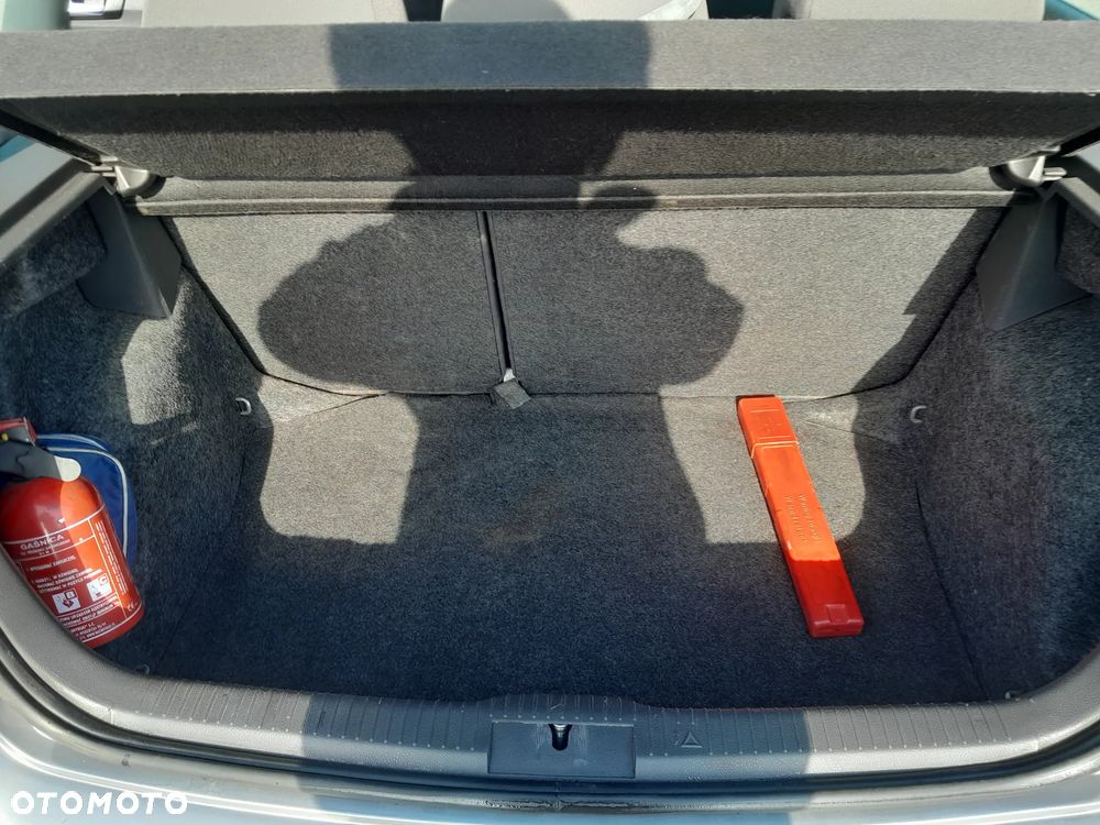 Volkswagen Polo 1.4 TDI Comfortline - 12