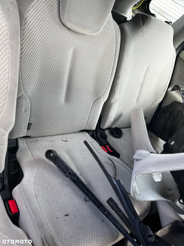 citroen c4 picasso 1,6hdi alternator - 7