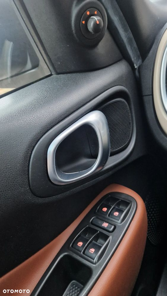 Fiat 500L City Cross 1.4 16V T-Jet - 28