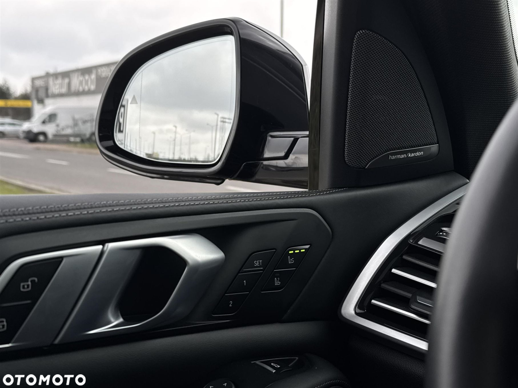 BMW X5 M M50d - 16