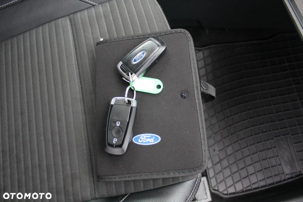 Ford EcoSport 1.0 EcoBoost TITANIUM - 32