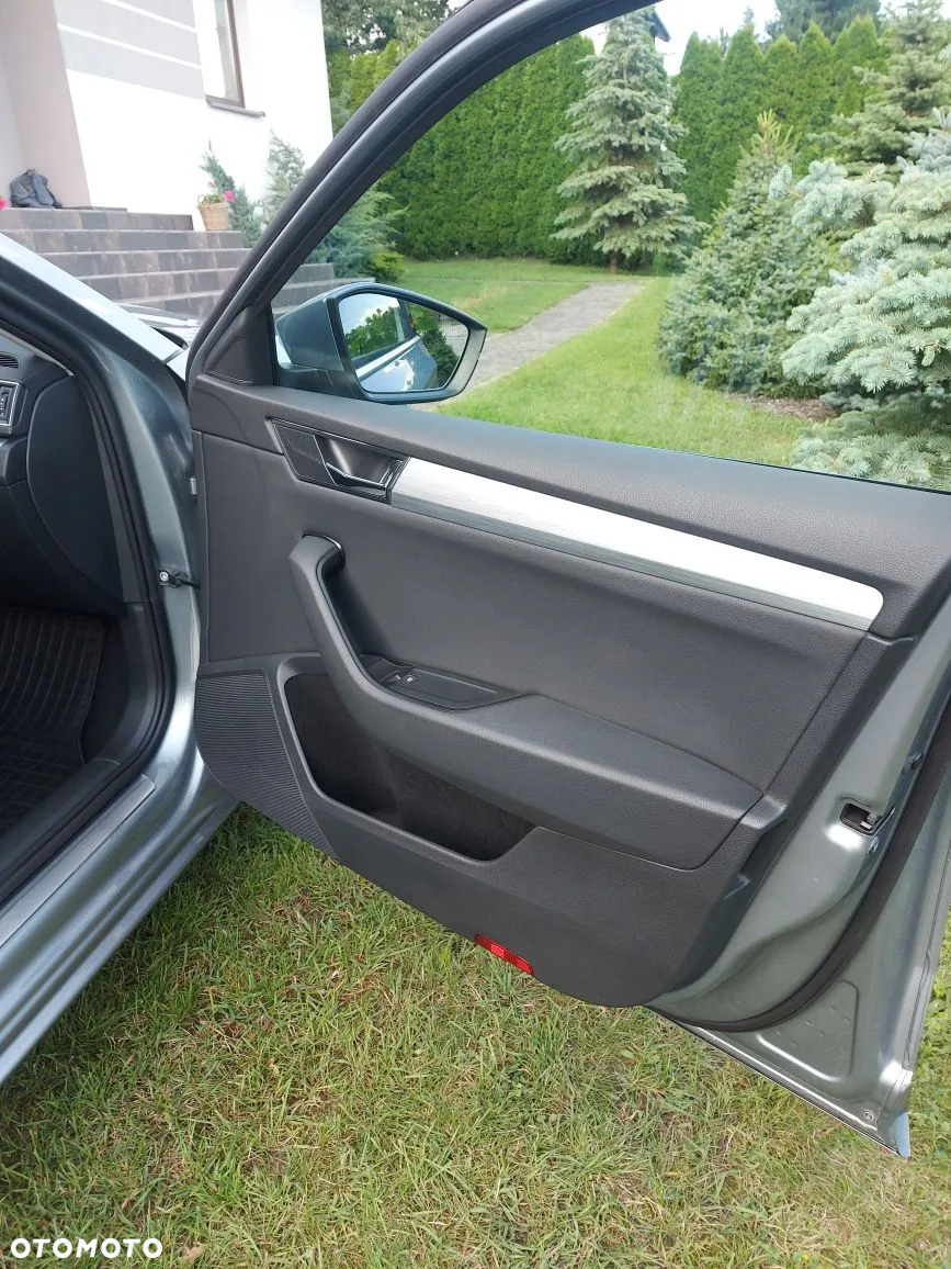 Skoda Superb 2.0 TDI SCR Ambition DSG - 15