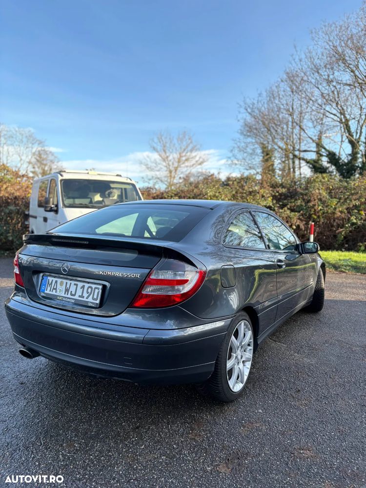 Mercedes-Benz C 180 K Sportcoupe - 3