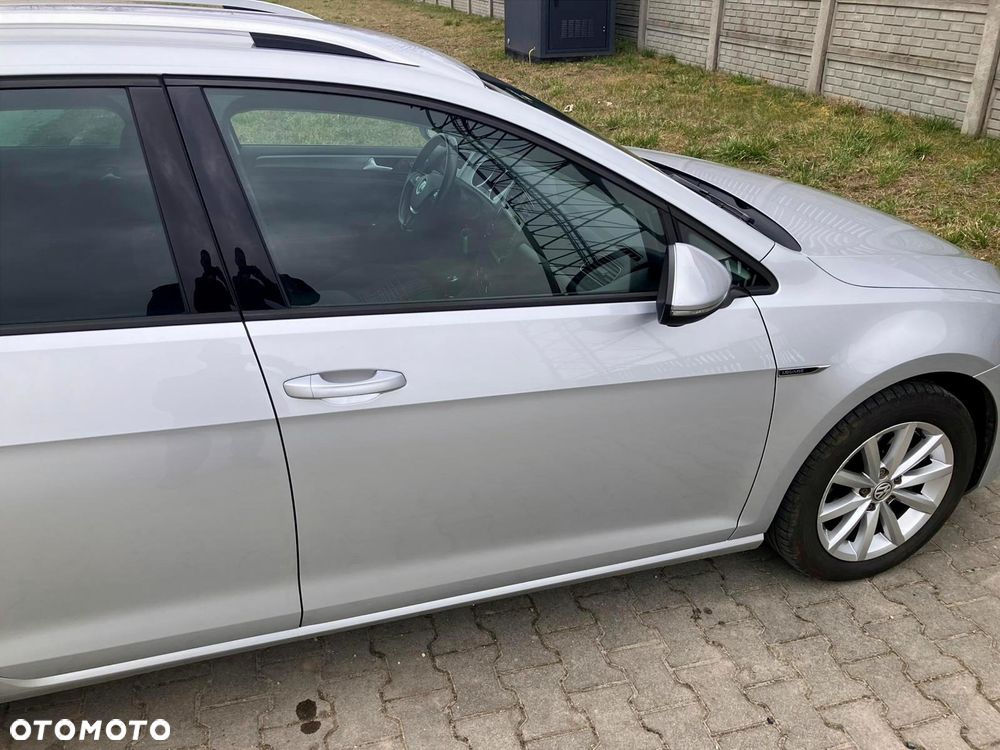 Volkswagen Golf 2.0 TDI BlueMotion Technology Lounge - 6