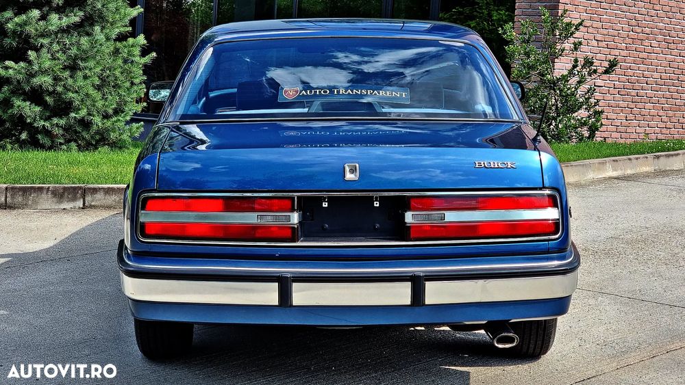 Buick Regal - 11