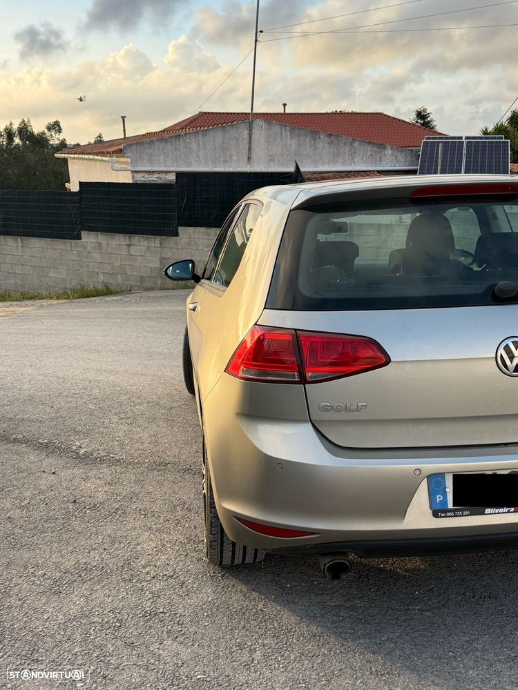 VW Golf 1.6 TDi BlueMotion Confortline - 6