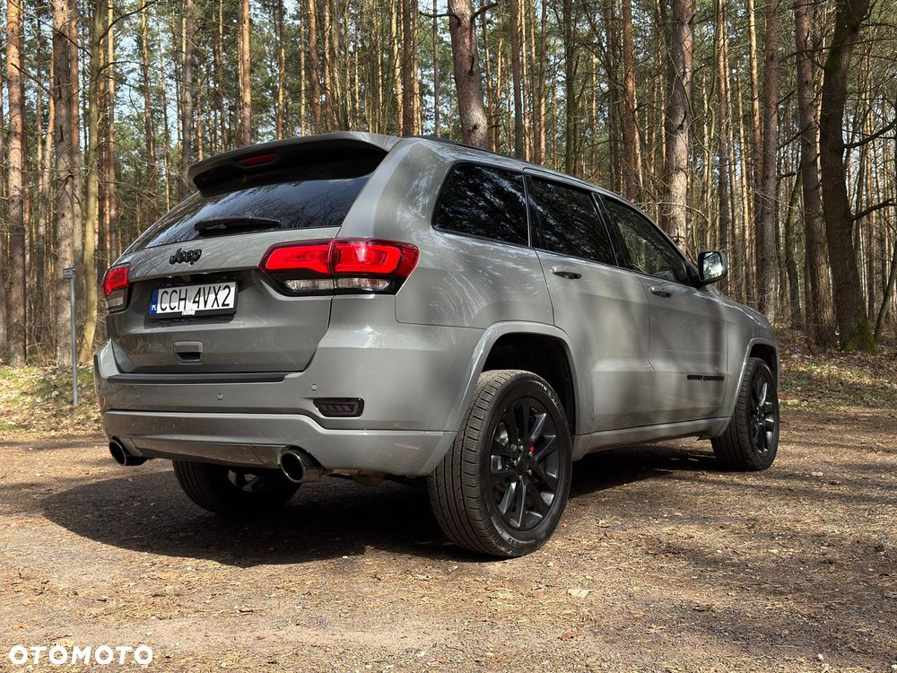Jeep Grand Cherokee - 2
