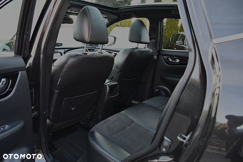 Nissan Qashqai 1.6 dCi Xtronic TEKNA+ - 22