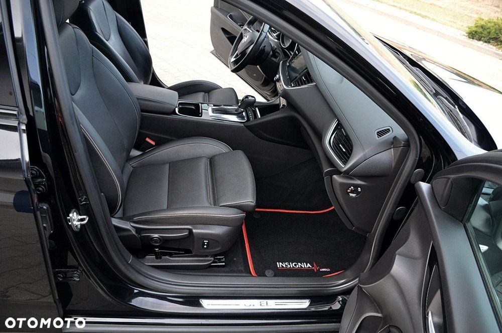 Opel Insignia - 22