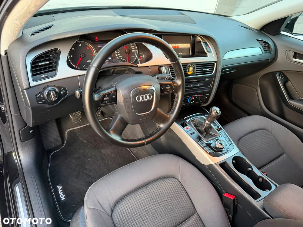 Audi A4 Avant - 14