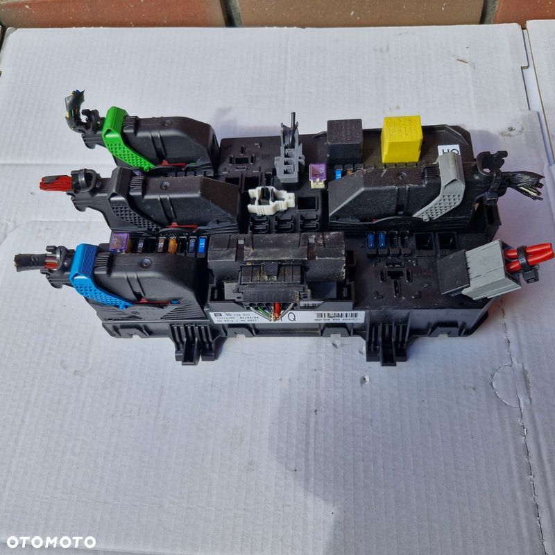MODUŁ SKRZYNKA BSI OPEL ZAFIRA B 2005-2008 13220831 HQ - 1