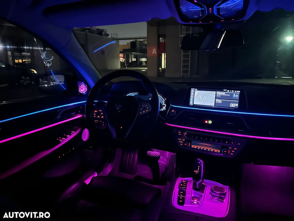 BMW Seria 7 745Le xDrive - 26