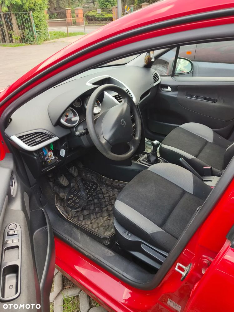 Peugeot 207 95 VTi Urban Move - 21