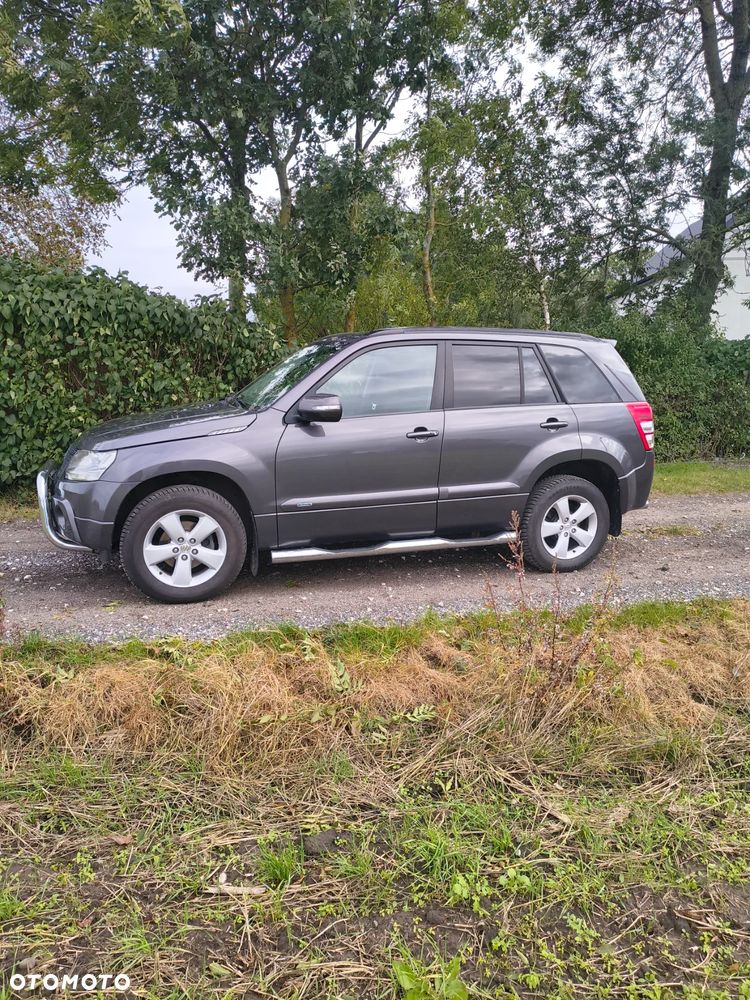 Suzuki Grand Vitara 2.4 De Luxe - 1
